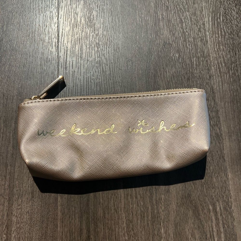 Neiman Marcus “weekend wishes” light pink makeup bag